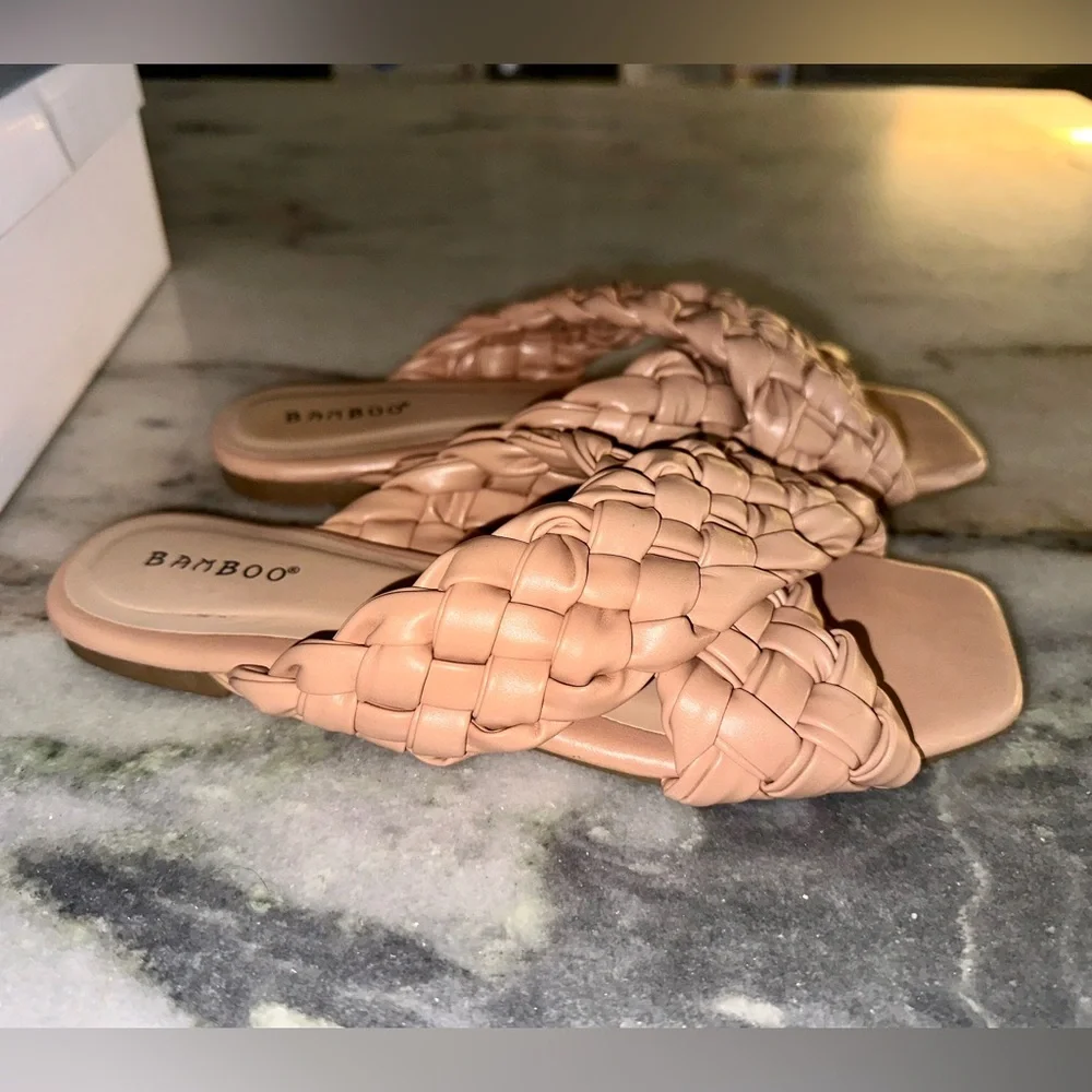 Bamboo Boutique Braided Flats - Size 7.5 - Cream/Tan